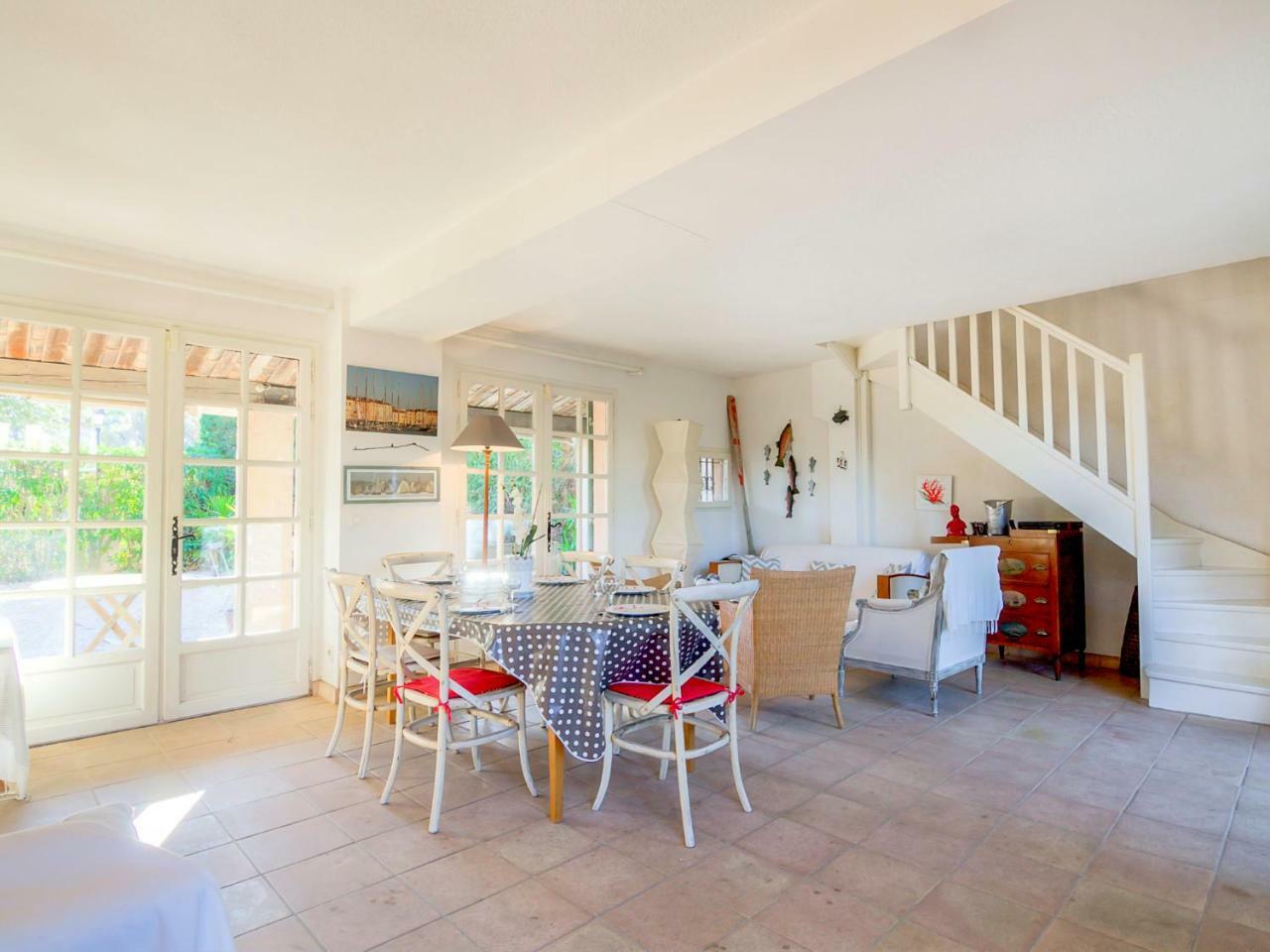 Ferienhaus Holiday Home Les Parcs De Gassin-3 *